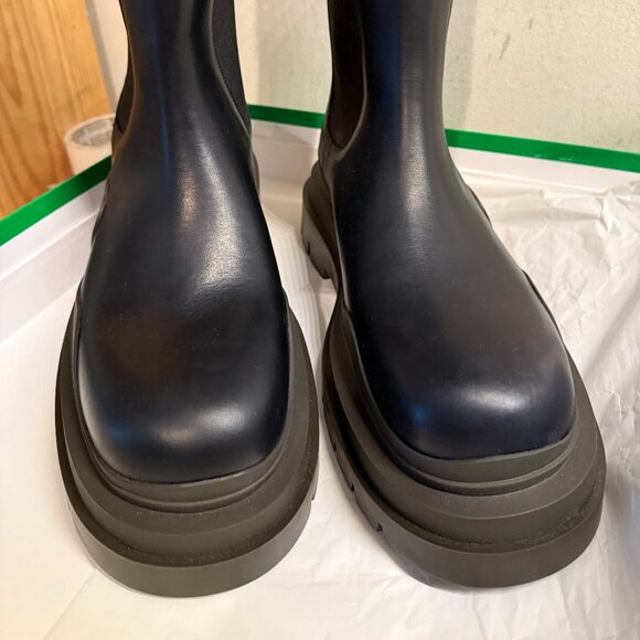 Bottega Veneta Military Calf Black Leather Brown & Black Tire Boot 630284 - Picture 2 of 16